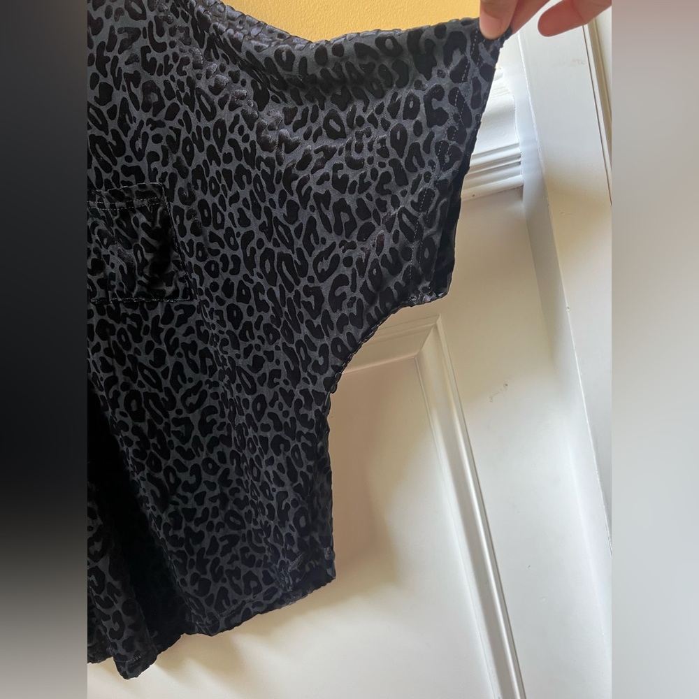 Mittoshop Black oversized Blouse with Relaxed Fit - Picture 4 of 5
